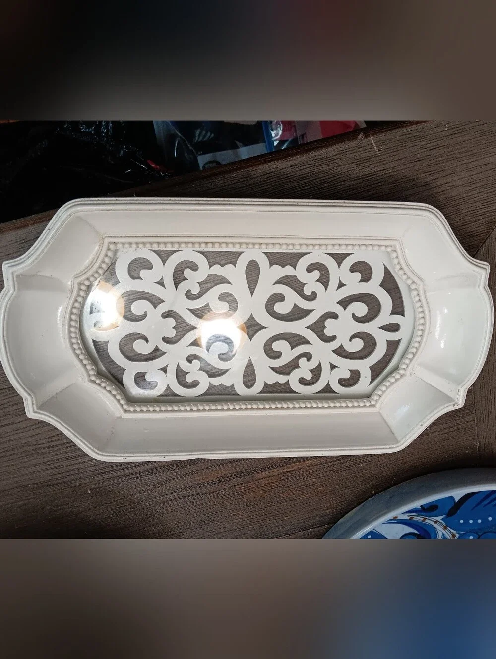 Unk ornate white